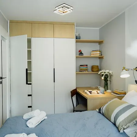 Apartment With Ac, Projector, Loggia, Palace View By Polandbnb *