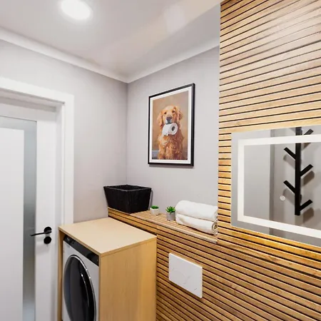 With Ac, Projector, Loggia, Palace View By Polandbnb Apartment *