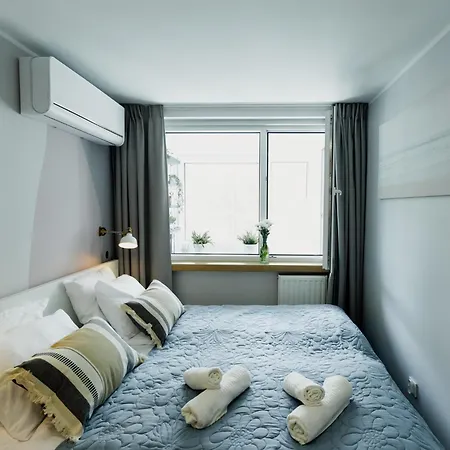 With Ac, Projector, Loggia, Palace View By Polandbnb Apartment *