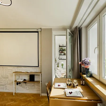 With Ac, Projector, Loggia, Palace View By Polandbnb Warsaw