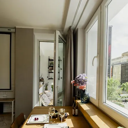 Apartment With Ac, Projector, Loggia, Palace View By Polandbnb